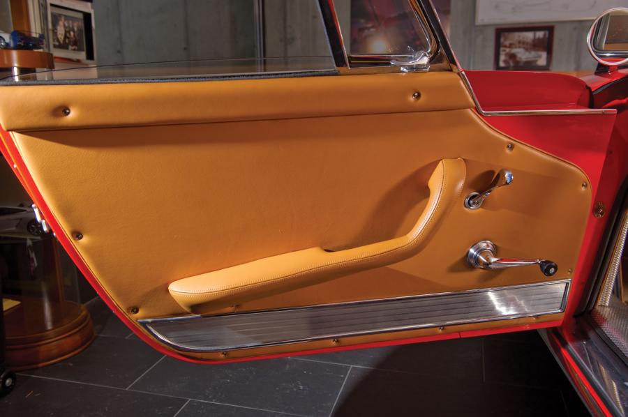  Ferrari 275 GTB/4 Berlinetta 1967 года  (фото 5 из 155)